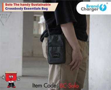 Solo The handy Sustainable Crossbody Essentials Bag